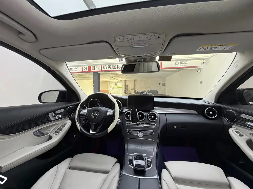 Mercedes-Benz C-Class — миниатюра 10