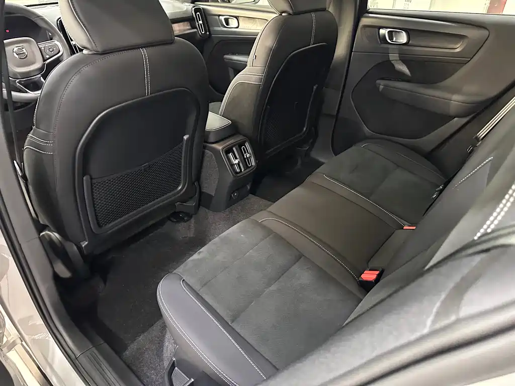 Volvo C40 — миниатюра 13