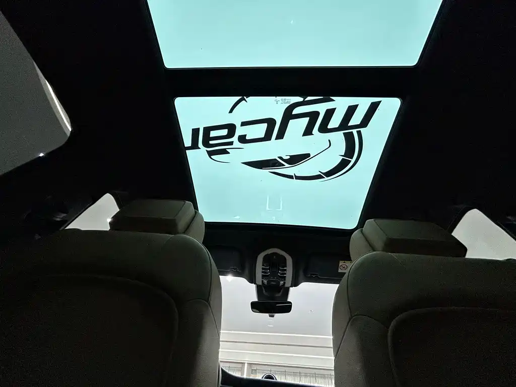 Porsche Macan — миниатюра 20