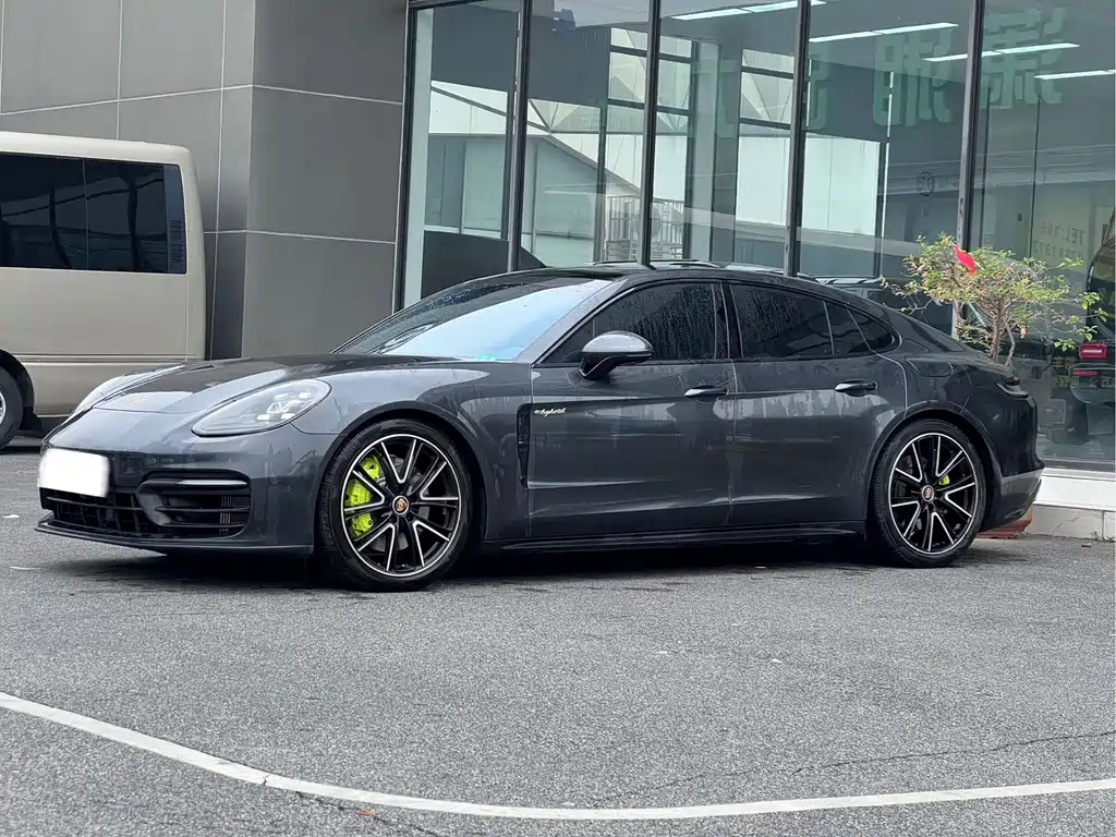 Porsche Panamera Hybrid — миниатюра 3