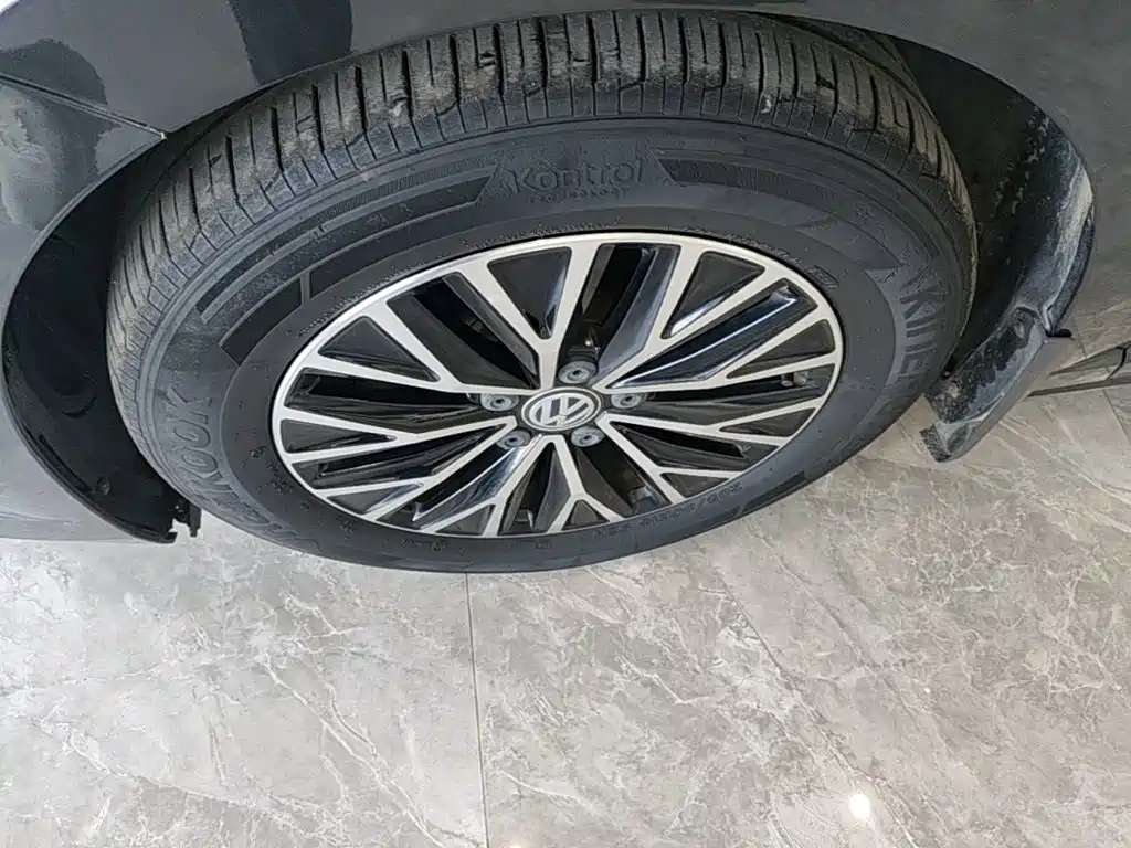 Volkswagen Sagitar — миниатюра 23
