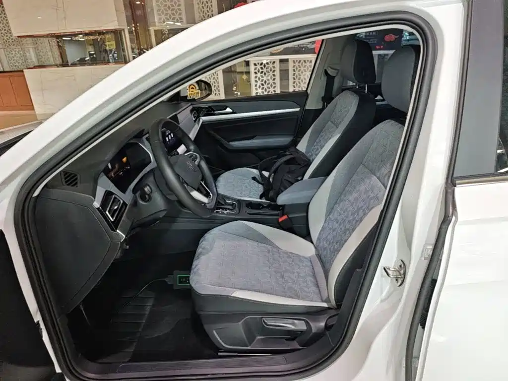Volkswagen Lavida — миниатюра 15