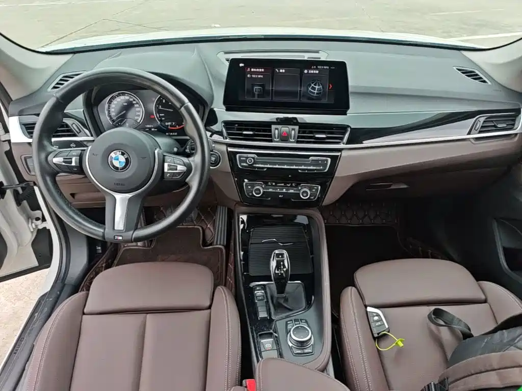 BMW X1 2021 sDrive25Li Lead