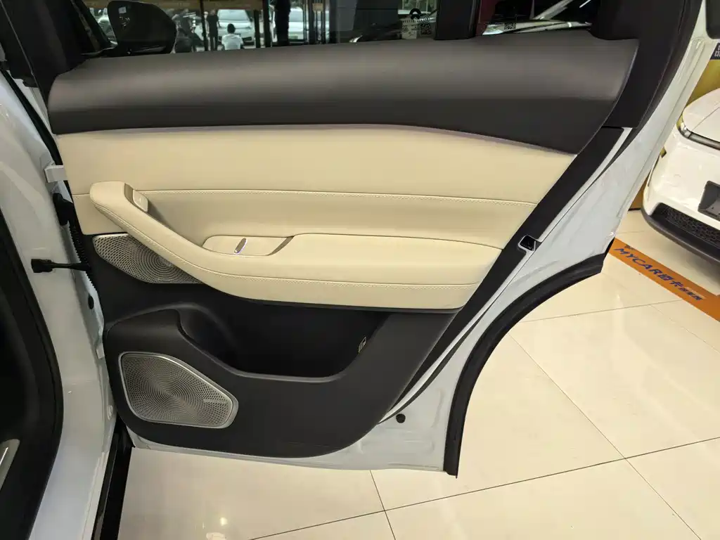 NIO ES6 — миниатюра 19
