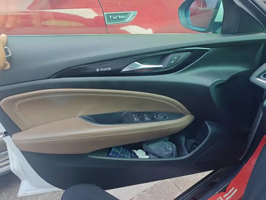 Buick Regal — миниатюра 7