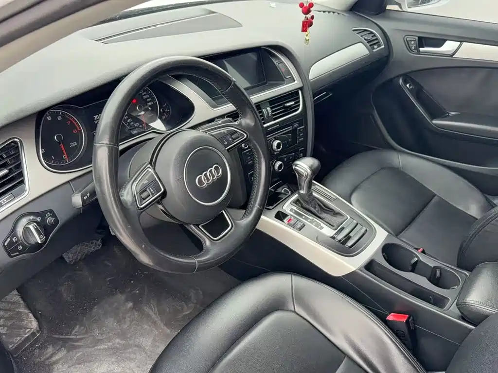 Audi A4L — миниатюра 2