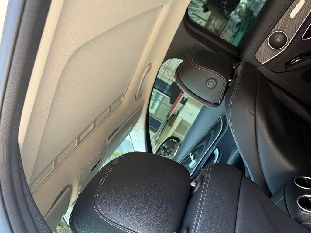 Mercedes-Benz C-Class — миниатюра 9