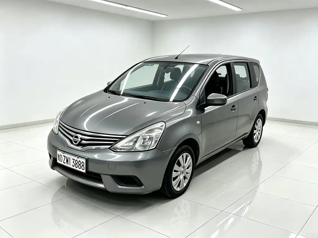 Nissan Livina