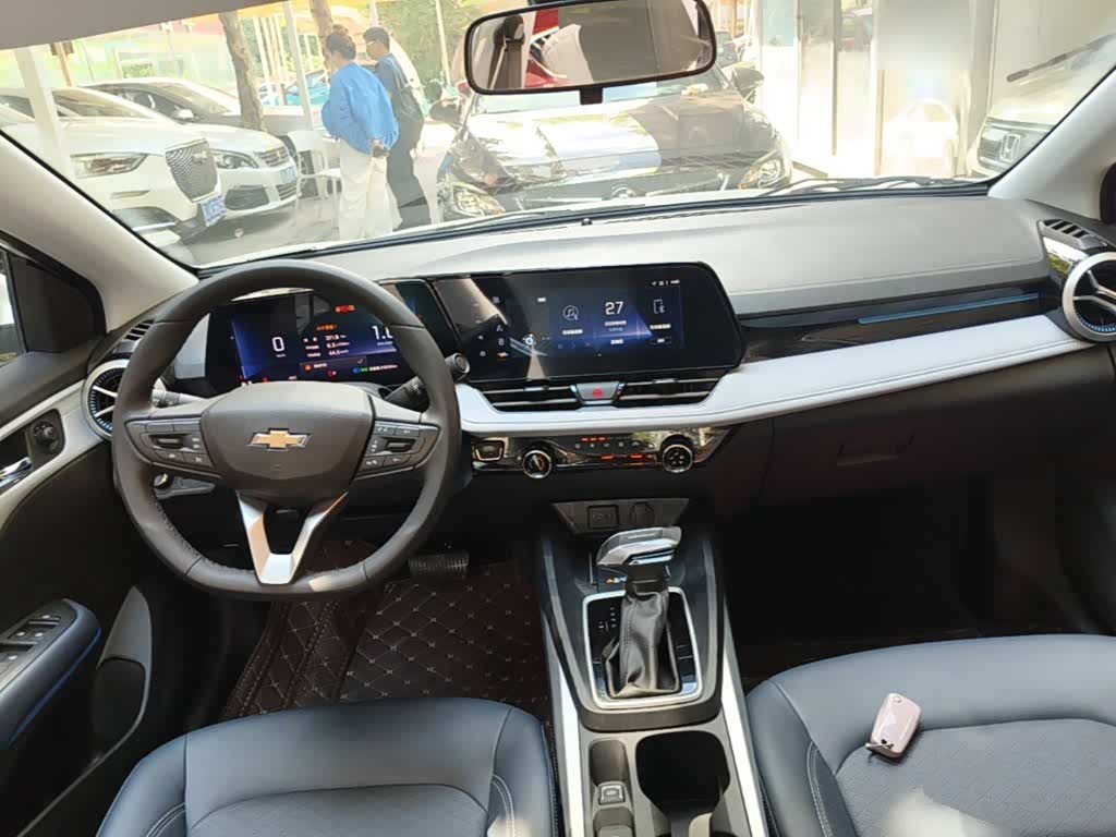 Chevrolet Monza 1.5 л 2025 г. Белый, пробег 23600 км