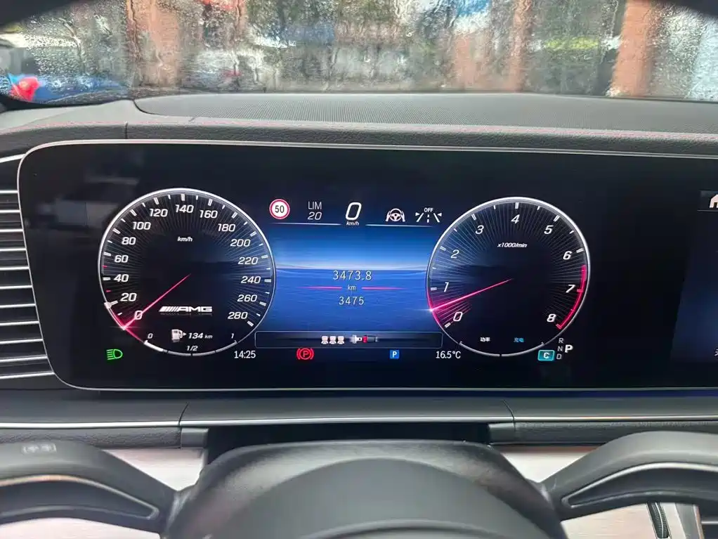 Mercedes-Benz GLE AMG — миниатюра 9