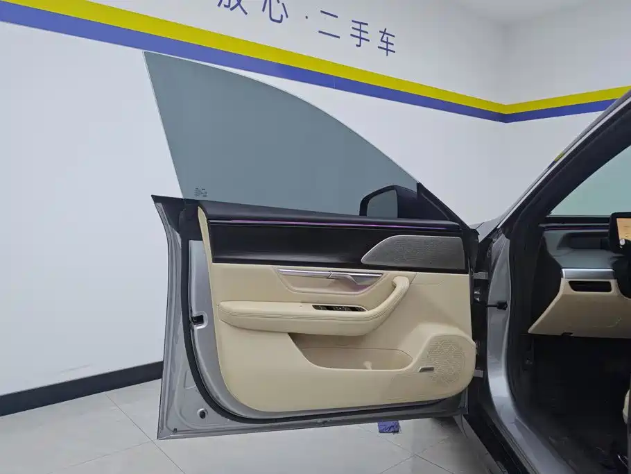 XPeng P7 — миниатюра 7