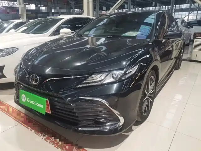 TOYOTA CAMRY