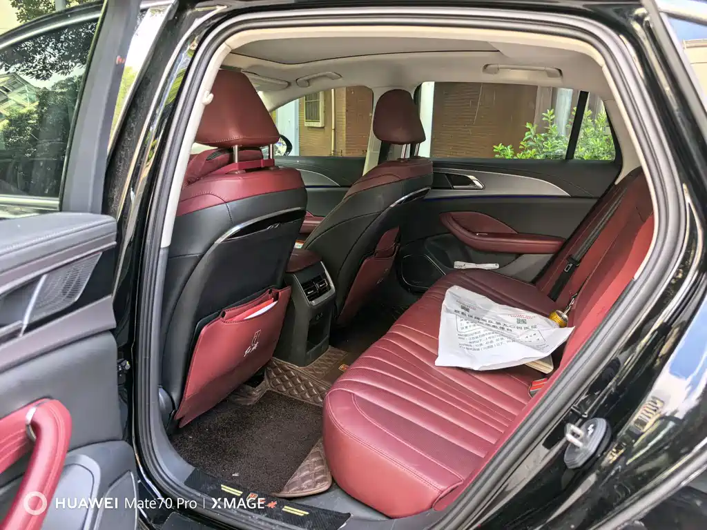 Hongqi Hongqi H5 — миниатюра 5