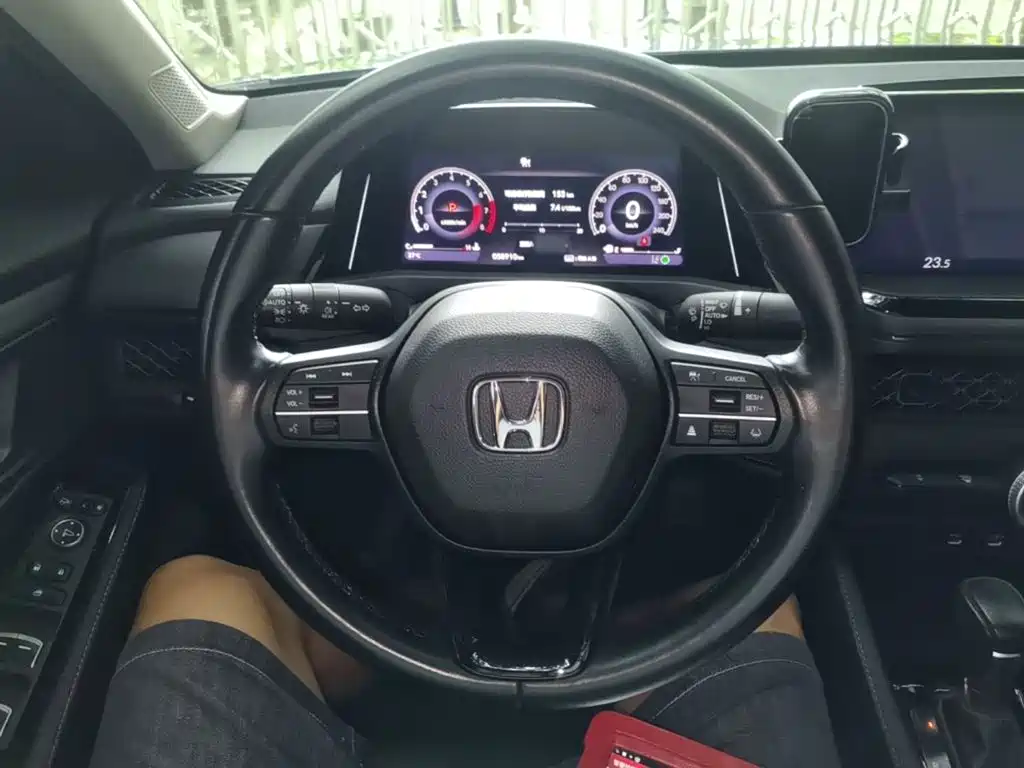 Honda Accord — миниатюра 11