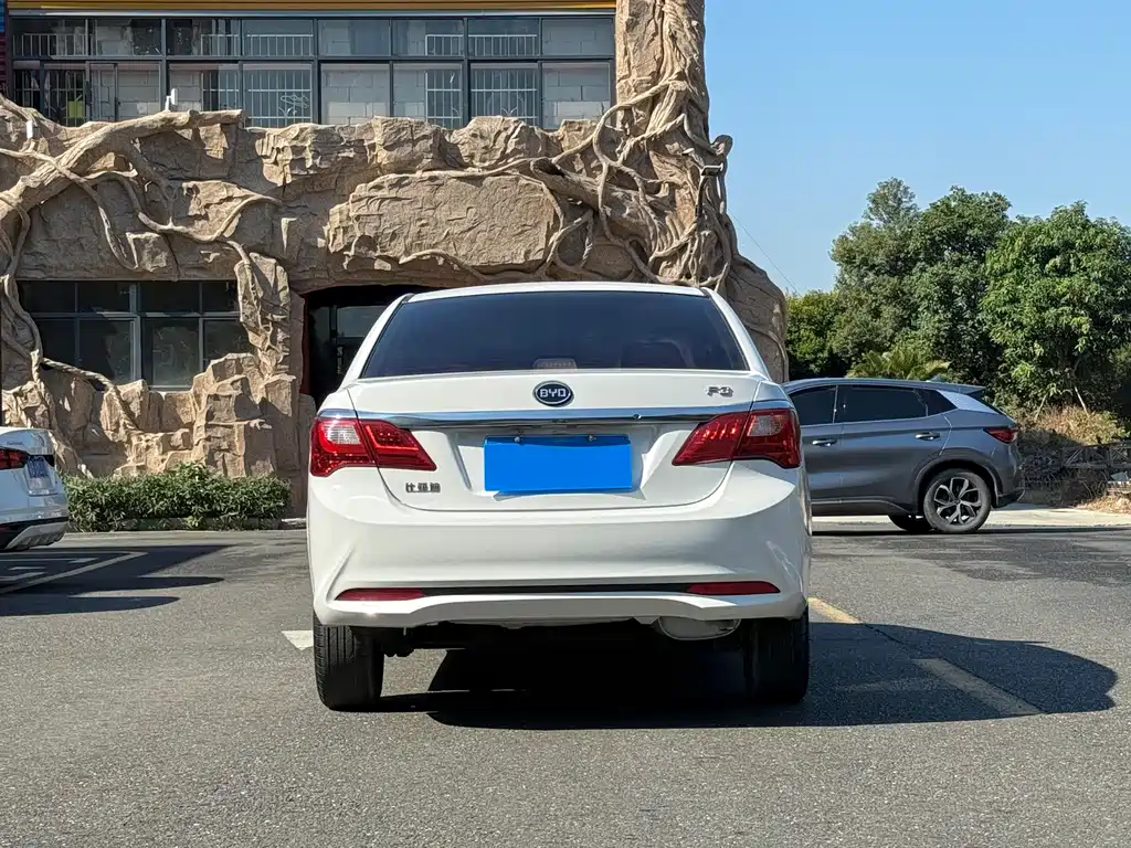 BYD F3