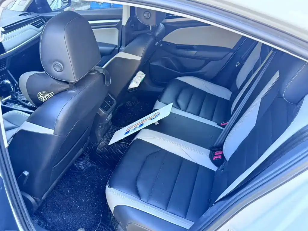 Volkswagen Bora 2023 280TSI DSG