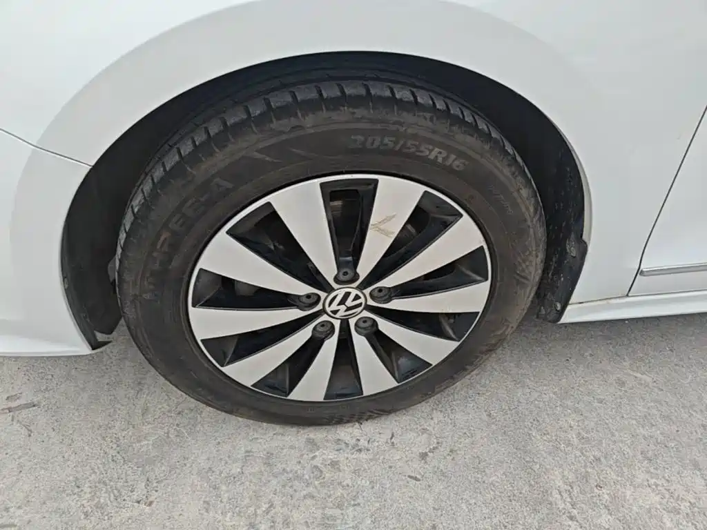 Volkswagen Sagitar — миниатюра 23