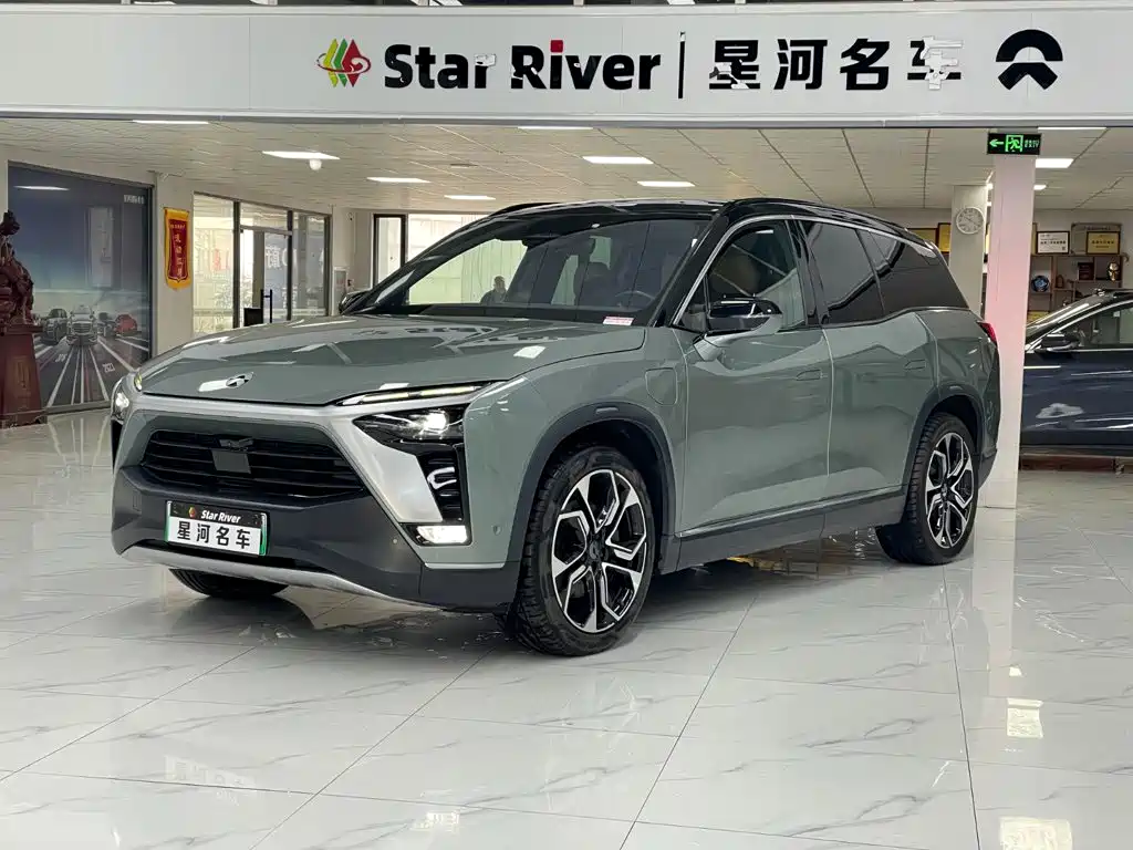 NIO ES8