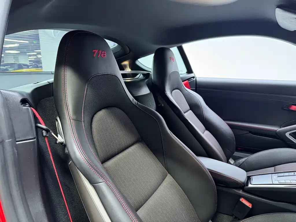 Porsche 718 2019 Cayman T 2.0T