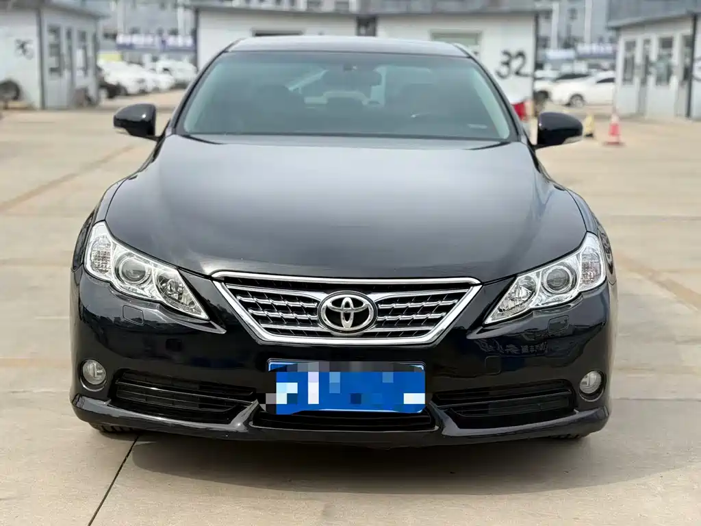 Toyota Reiz — миниатюра 3