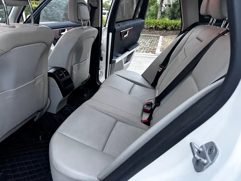 Mercedes-Benz GLK-Class — миниатюра 12