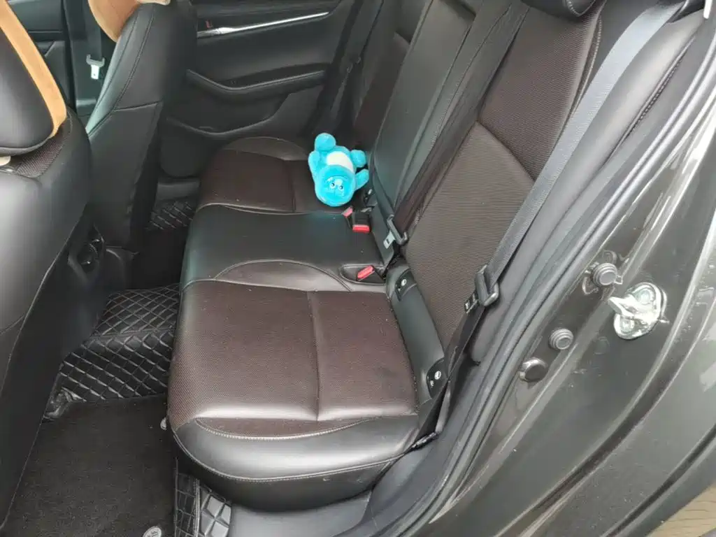 Mazda 3 Axela — миниатюра 17