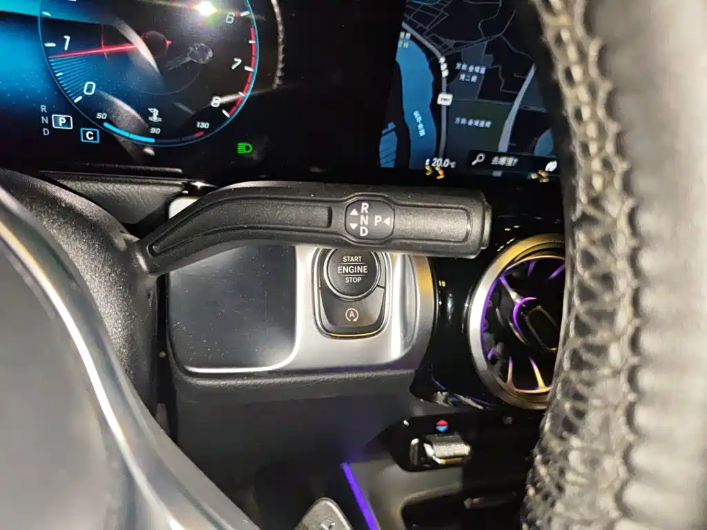 Mercedes-Benz GLB — миниатюра 15