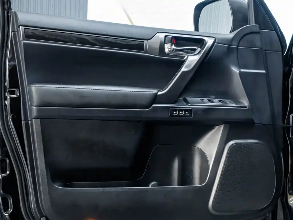 Lexus GX — миниатюра 13