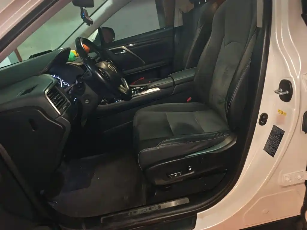 Lexus RX — миниатюра 8