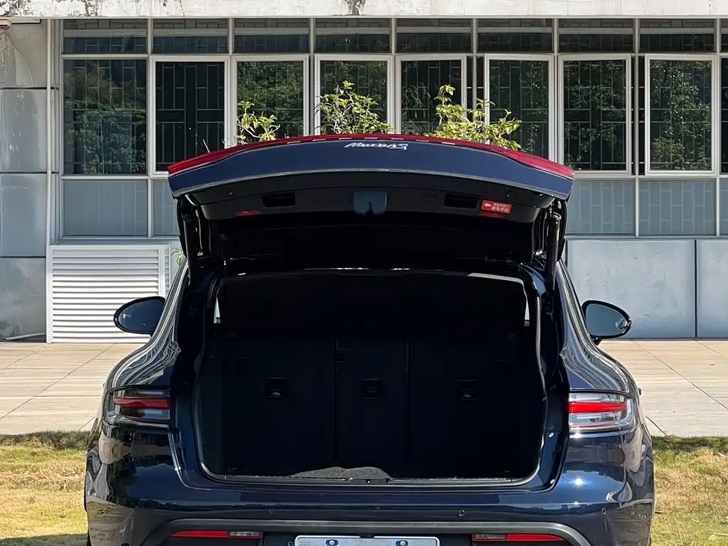 Porsche Macan 2023 — фото 8