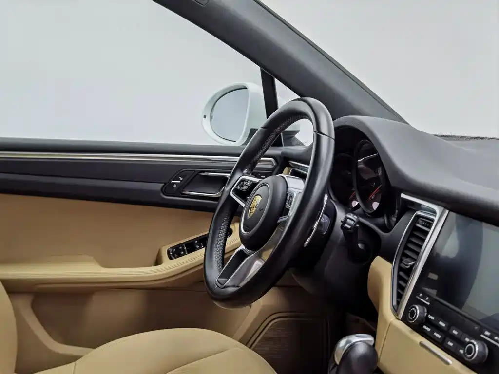 Porsche Macan — миниатюра 22