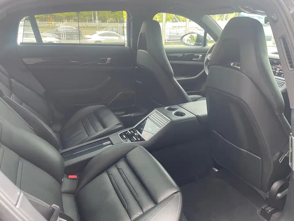Porsche Panamera — миниатюра 9