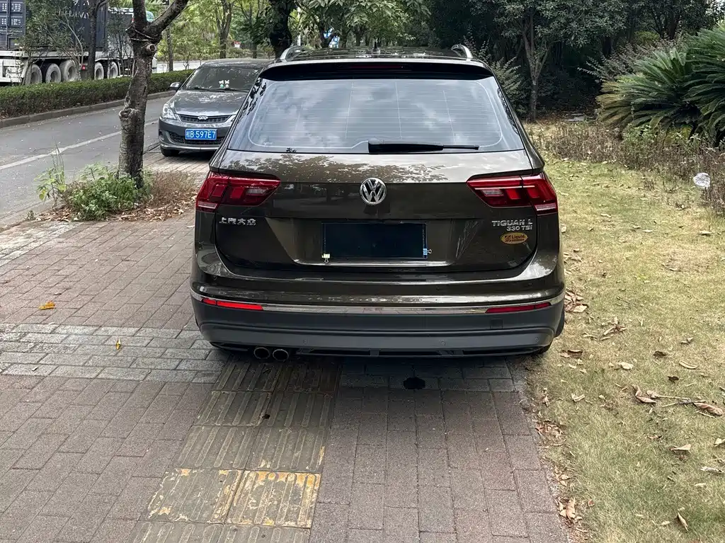 Volkswagen Tiguan L — миниатюра 4