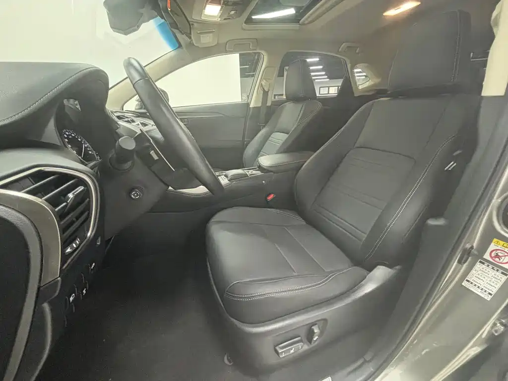Lexus NX — миниатюра 8