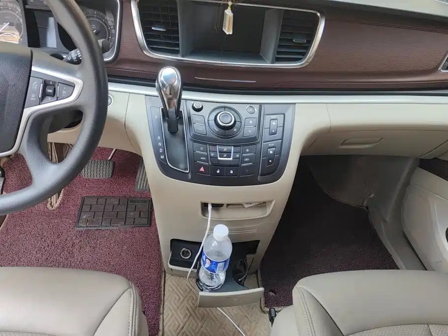 Buick GL8 — миниатюра 16