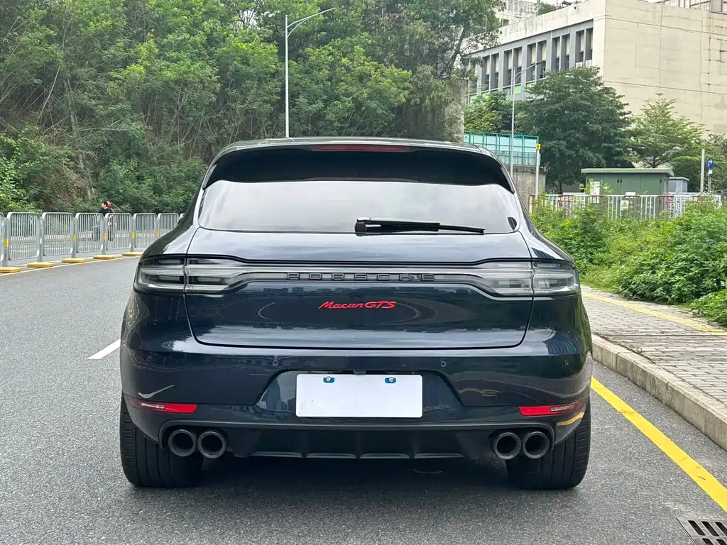 Porsche Macan — миниатюра 11