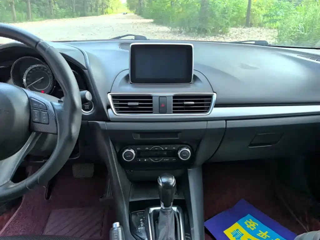 Mazda 3 Axela — миниатюра 13