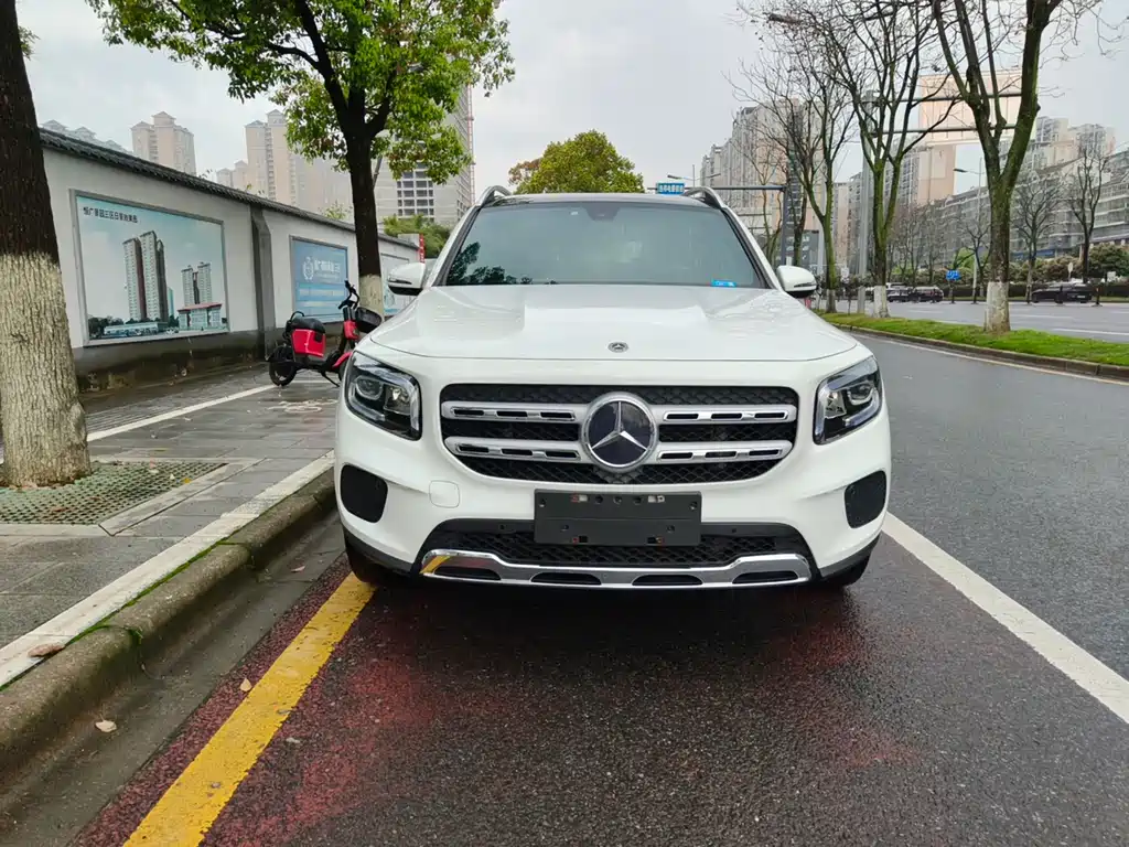 Mercedes-Benz GLB 2021