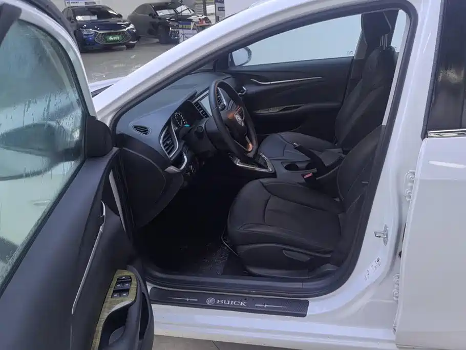 Buick Excelle — миниатюра 9