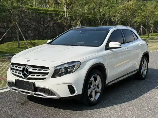 MERCEDES-BENZ  GLA 2018