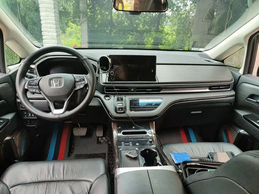 Honda Elysion — миниатюра 13