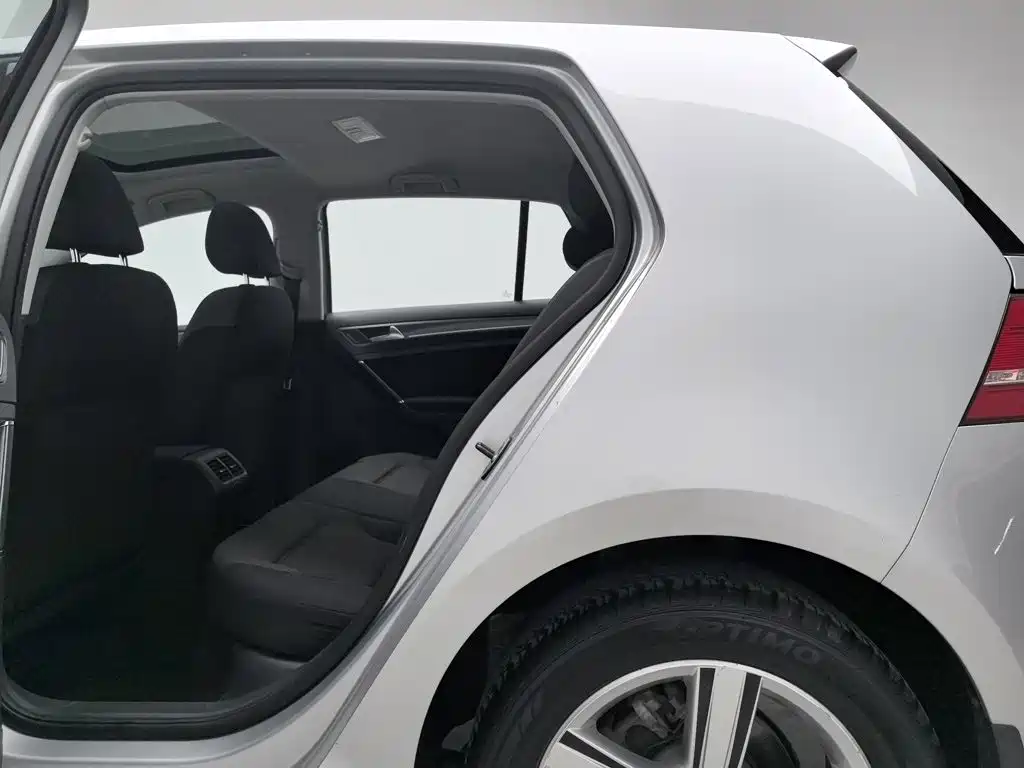 Volkswagen Golf — миниатюра 15
