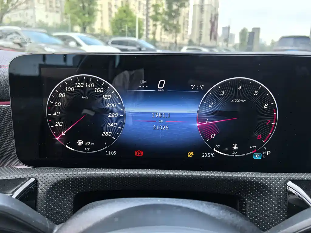 Mercedes-Benz A-Class — миниатюра 9