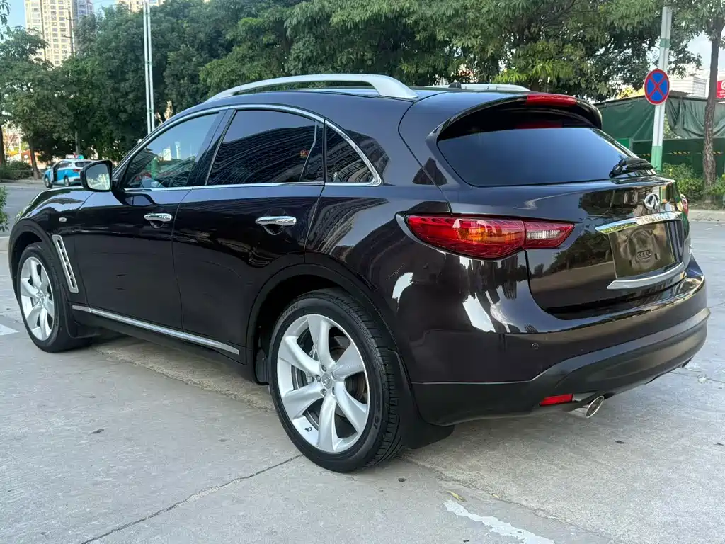 Infiniti FX — миниатюра 6