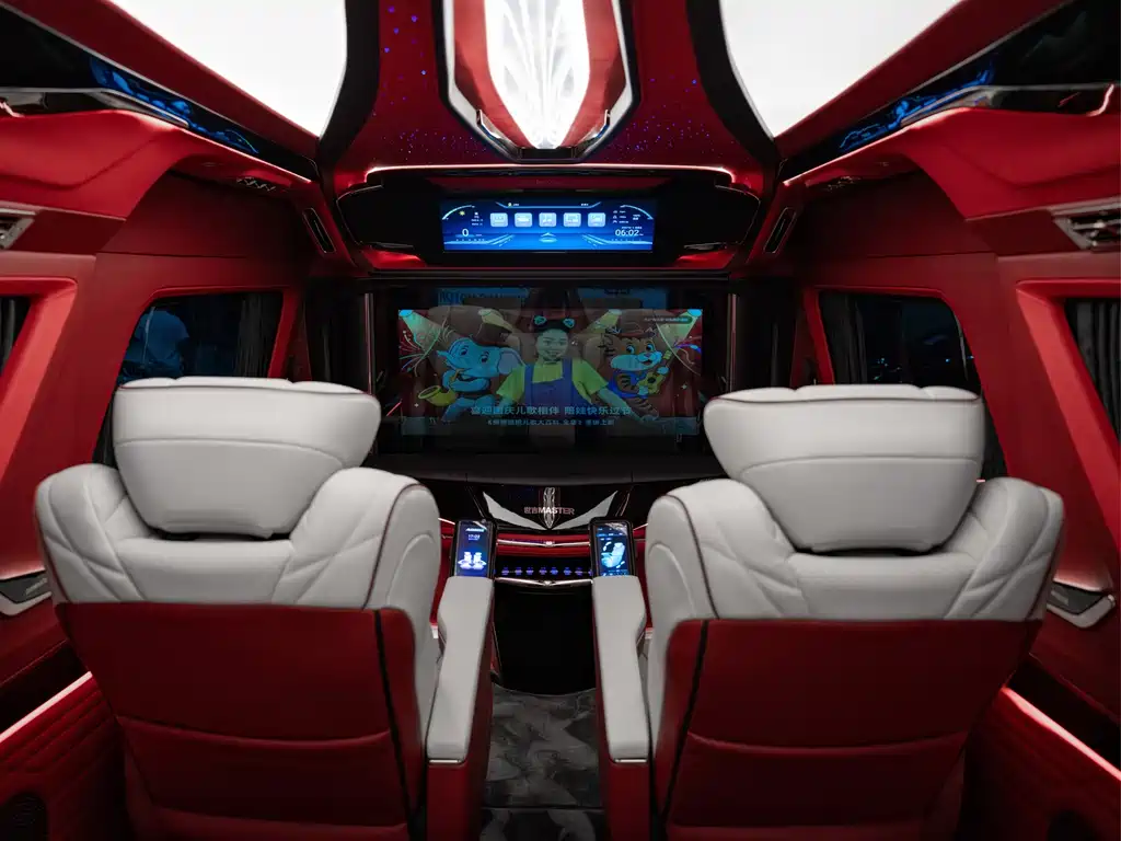 Toyota Hiace — миниатюра 39