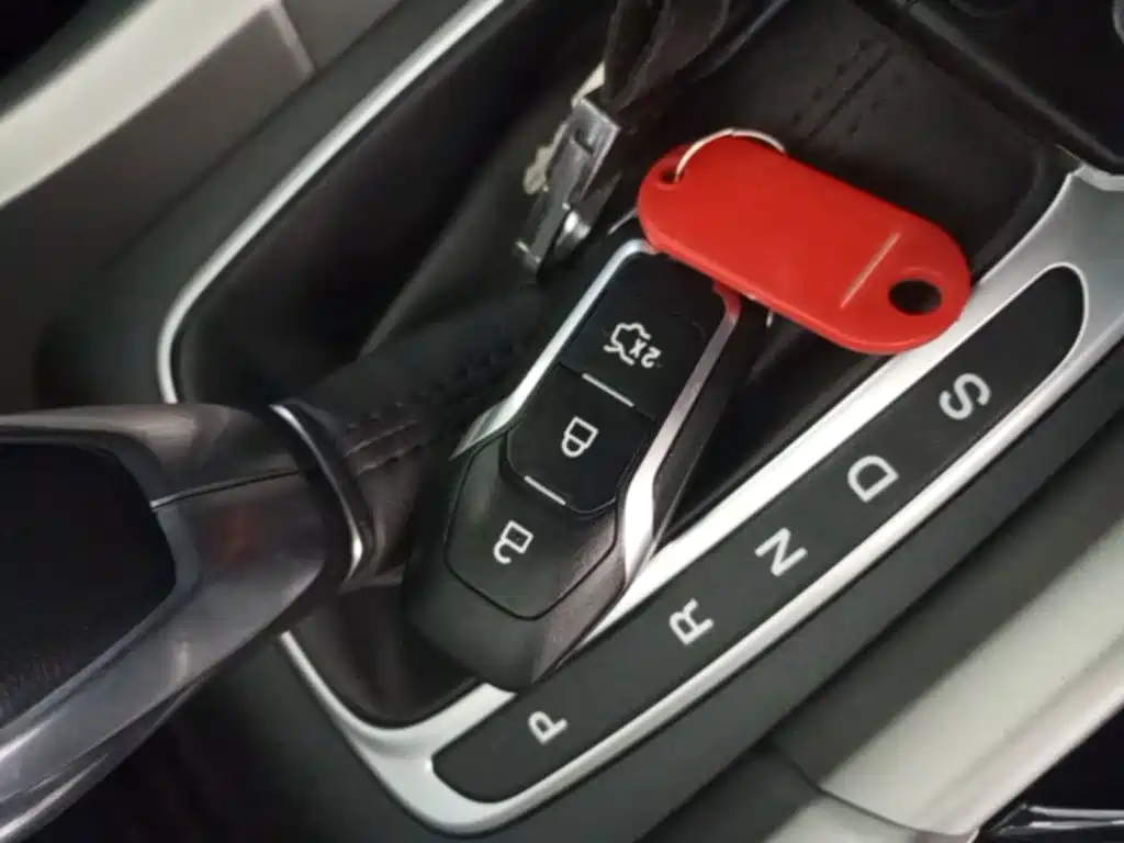 Ford Mondeo — миниатюра 9