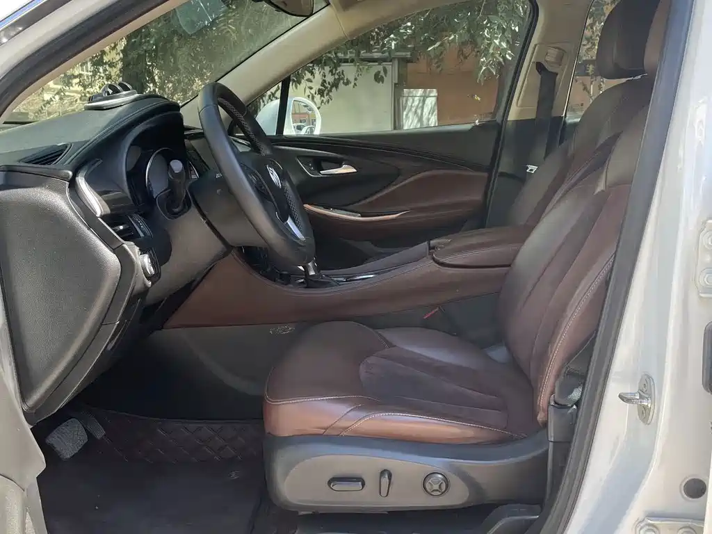 Buick Envision Plus — миниатюра 7