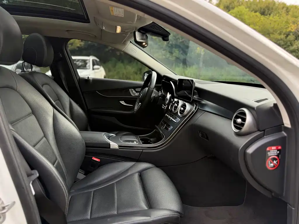 Mercedes-Benz C-Class (Import) — миниатюра 18