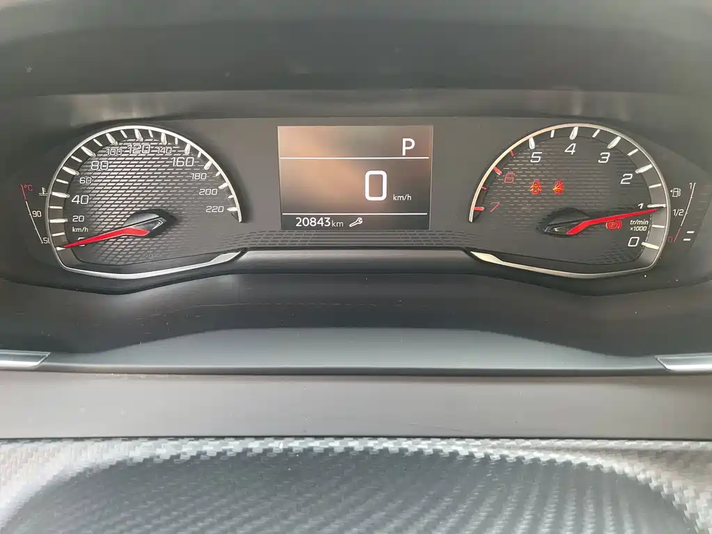 Peugeot 2008 — миниатюра 19