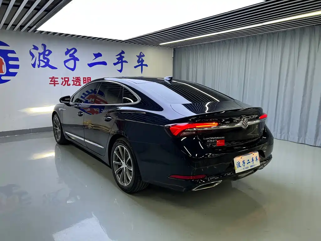 Buick LaCrosse — миниатюра 18